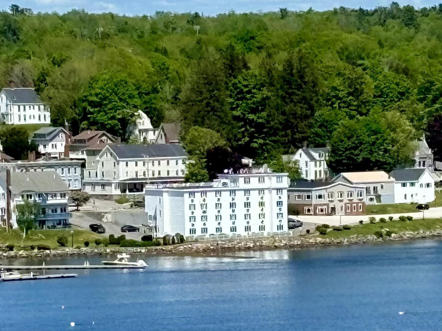 Fort Knox Inn Bucksport Eksteriør bilde